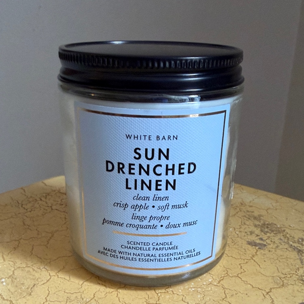 White Barn Sun Drenched Linen Candle - White Jar with Black Lid